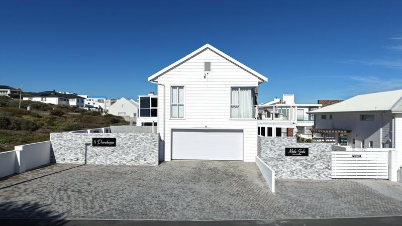 5 Bedroom Property for Sale in Pearl Bay Western Cape